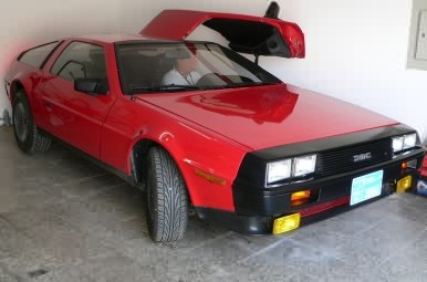 in der Garage: von rechts vorne oben, Rad eingeschlagen und Fahrertüre offen