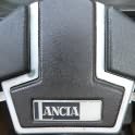 LANCIA Schriftzug am Lenkrad